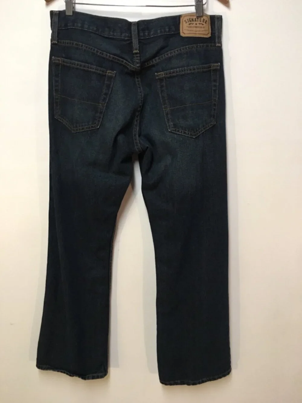 Signature Levi's Men 34x30 Jeans Bootcut Blue Dark Washed Denim 100% Cotton